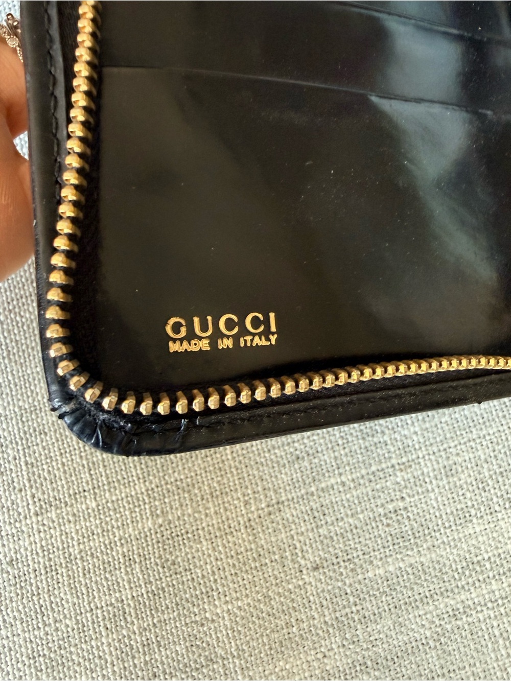 Gucci Black Patent Leather Zip Wallet with Gold-Tone Trim (vintage) - Picture 8 of 13